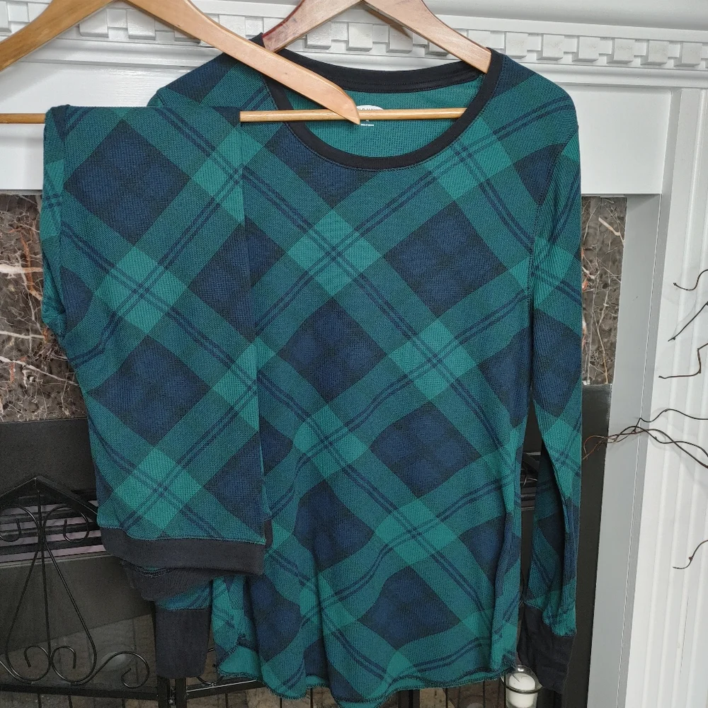 OLD NAVY THERMAL PAJAMAS, BLUE/GREEN PLAID XL (Top) & M (Bottom) - Picture 4 of 11